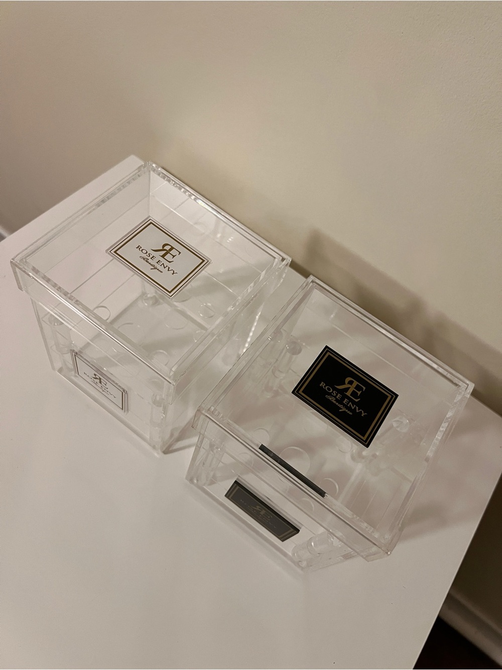 ACRYLIC ROSE DISPLAY BOXES - SET OF 2 - Picture 4 of 4